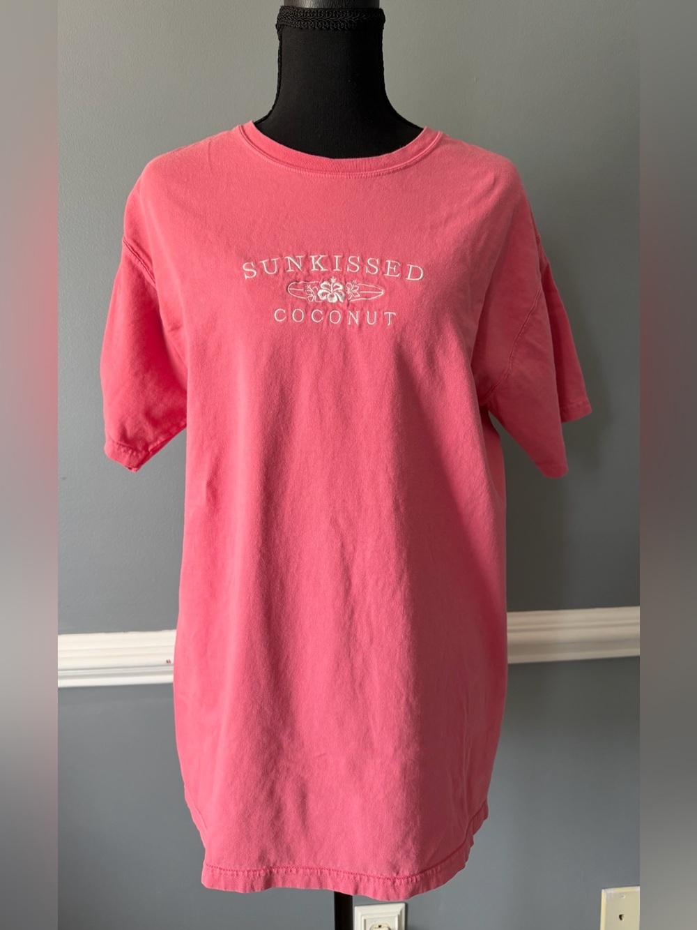 Sunkissed Coconut Coral Tee